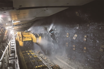 一季度全省煤炭產(chǎn)量達(dá)到3.35億噸，同比增長(zhǎng)8.9%——山西不折不扣落實(shí)煤炭增產(chǎn)保供任務(wù)